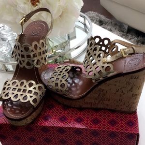 Like brand new Tory Burch